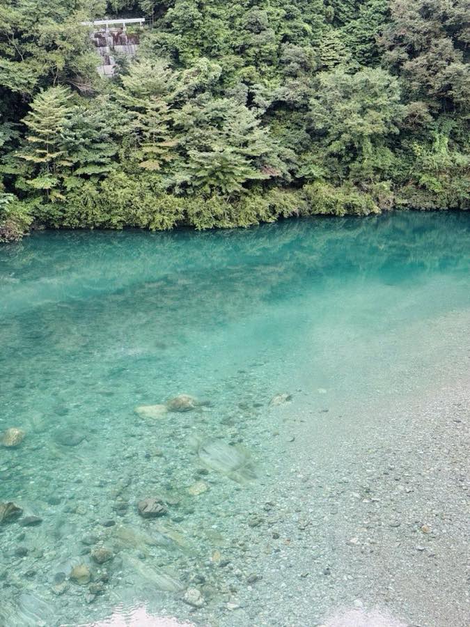 青く澄んだ仁淀川